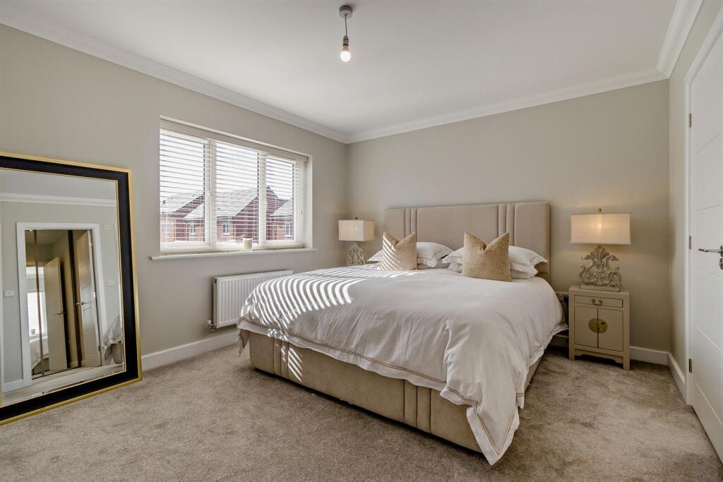 House in Doncaster - View 3