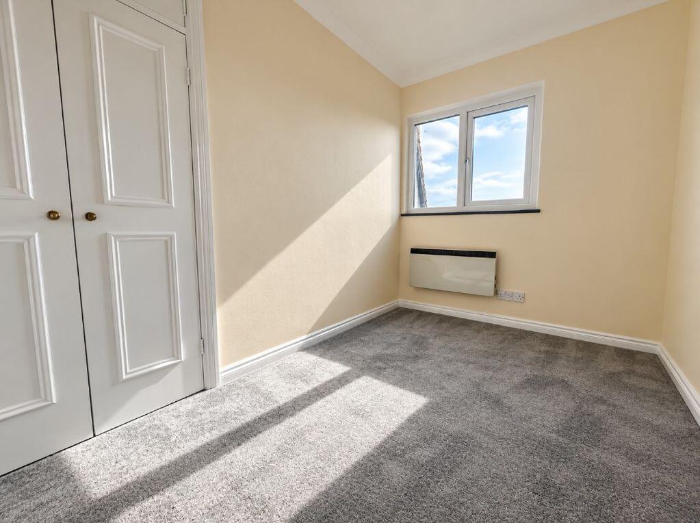 Apartment in Chichester - More