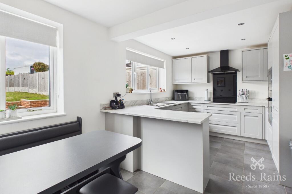 House in Wakefield - View 4