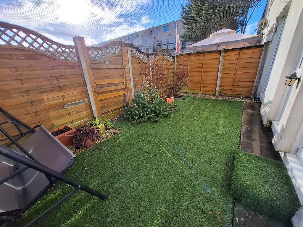 Cornwell Close, Gosport photo 4