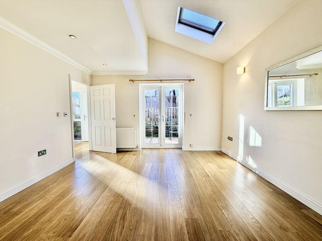 House in Hemel Hempstead, Wooburn - View 5