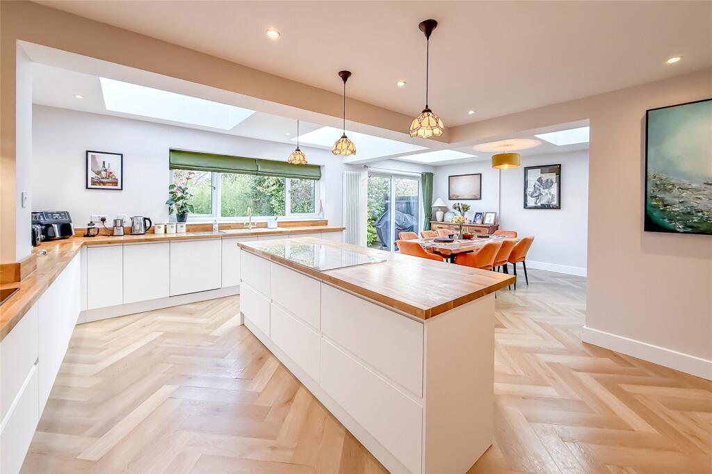 Additional image 17 of Laburnum Grove, St. Albans, Hertfordshire, AL2