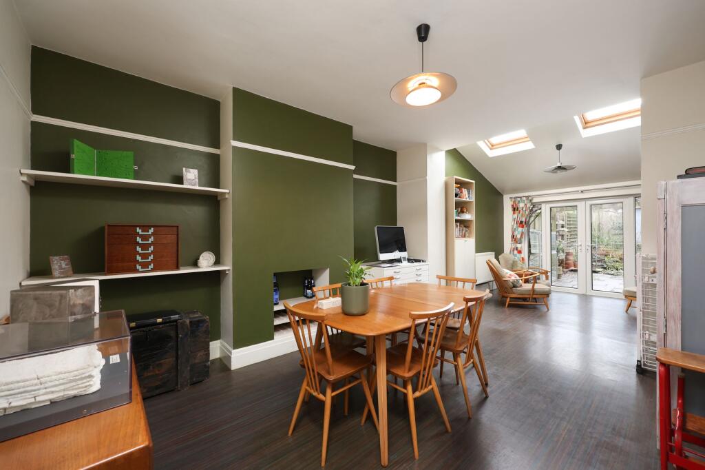 Main image of property: West Broadway, Bristol, BS9