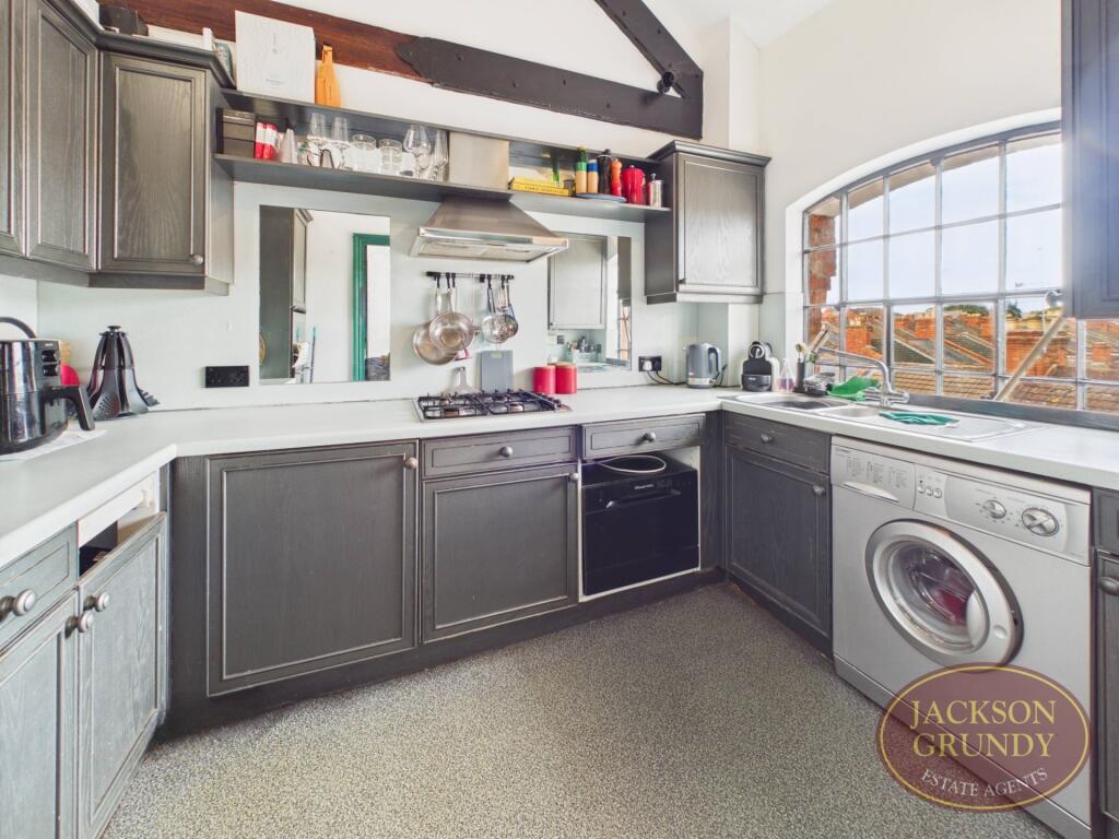 Apartment in Northampton, West Northamptonshire - More