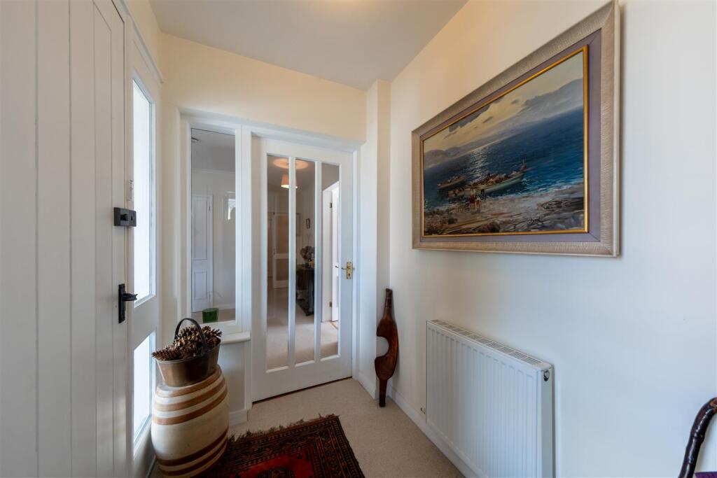 Badgers Close, Christleton photo 3