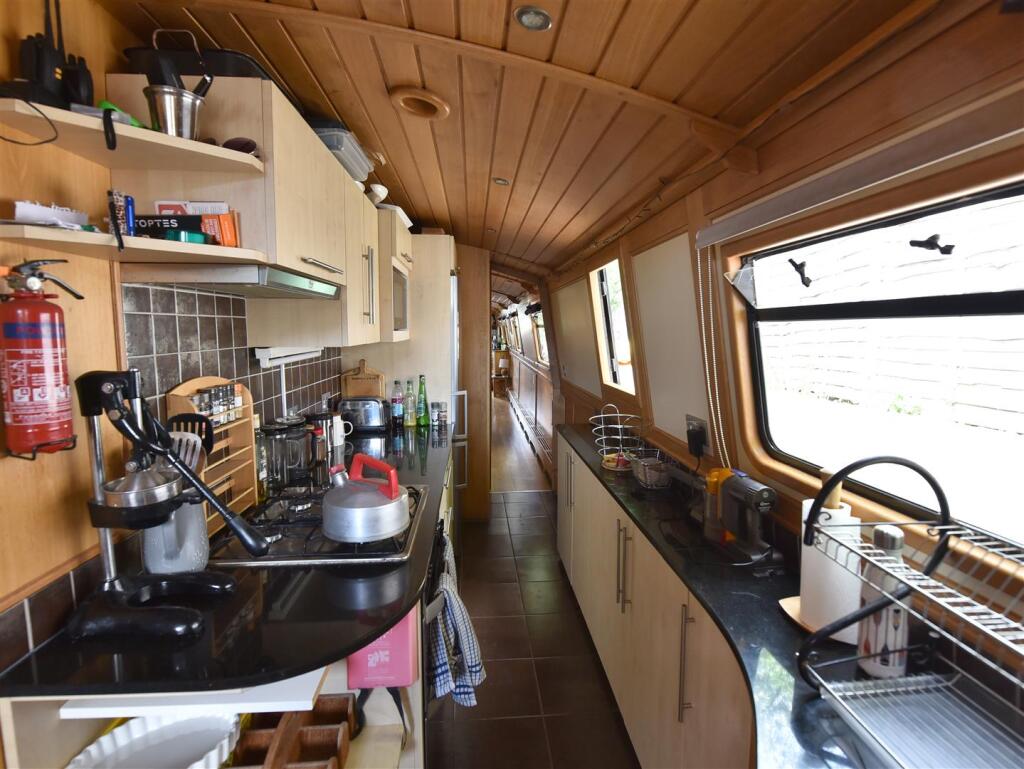 House in Twickenham - View 3