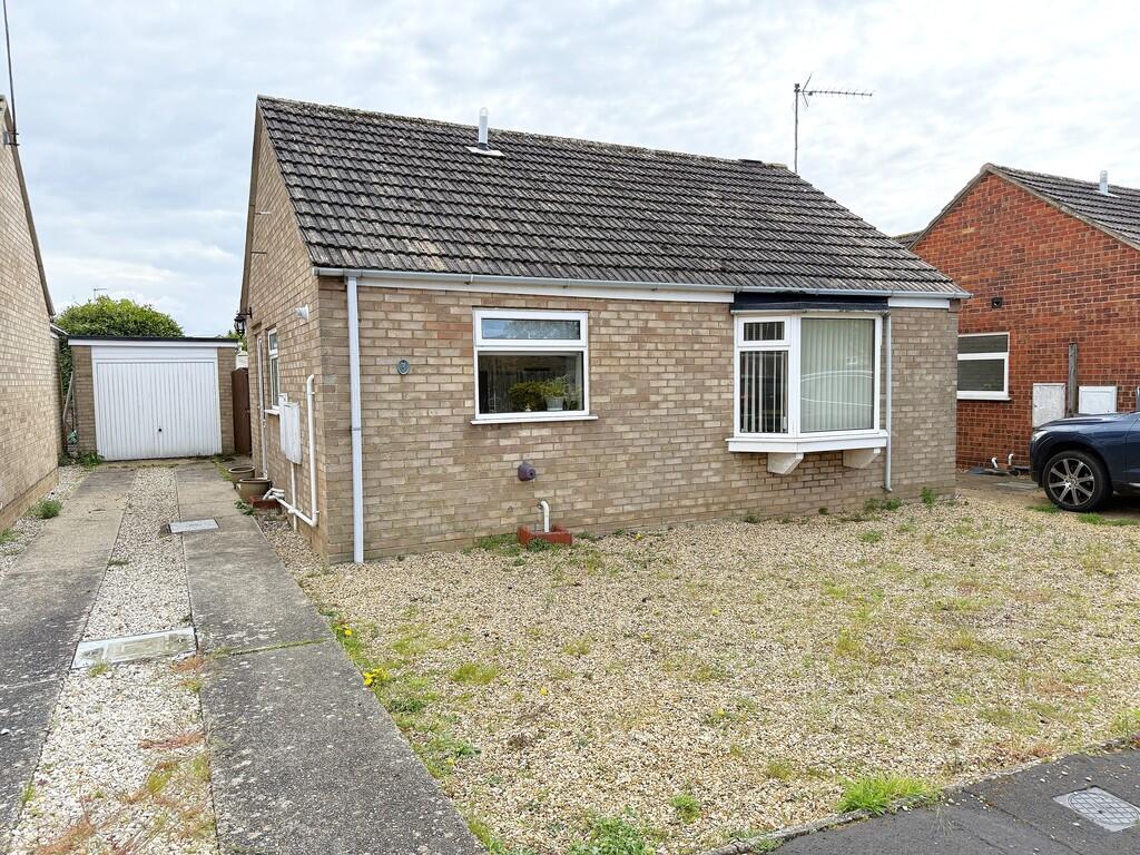 3-bed bungalow on Heacham, £275,000