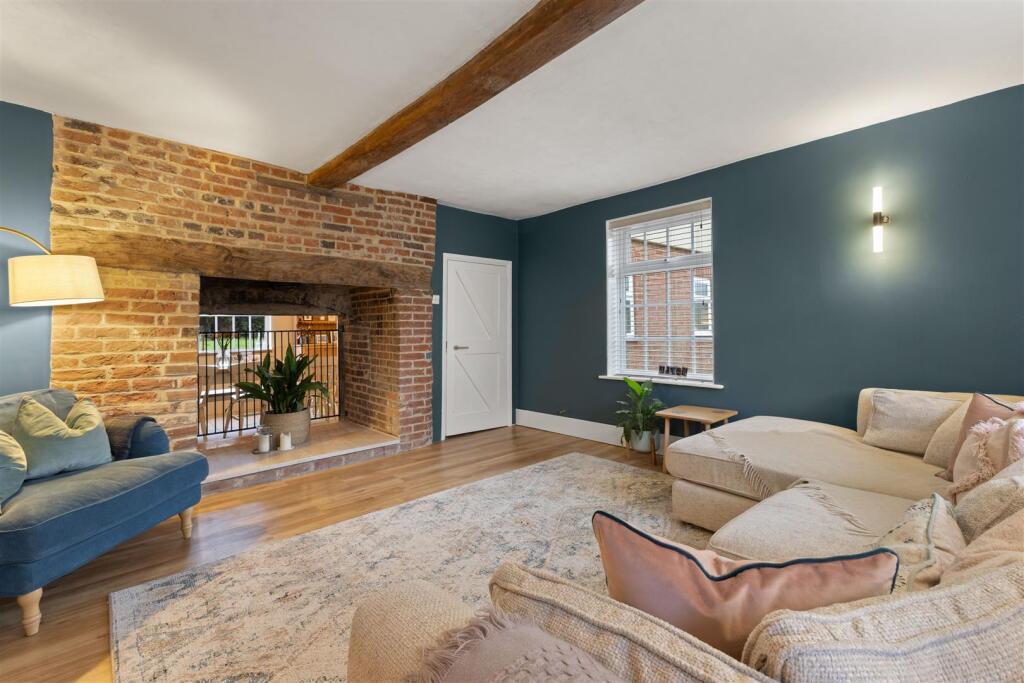 Chedgrave, NR14 photo 3