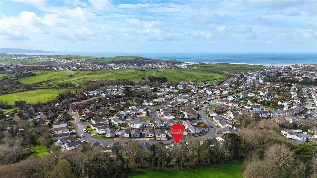 3-bed detached on East Fairholme Road, Bude, EX23, £385,000