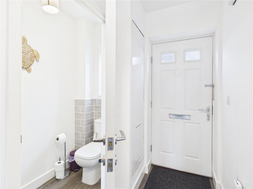 Tarka Way, Crediton, Devon, EX17 photo 2
