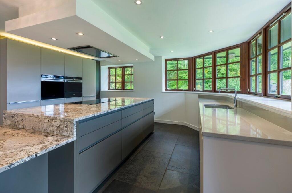House in Aberdeen - View 5