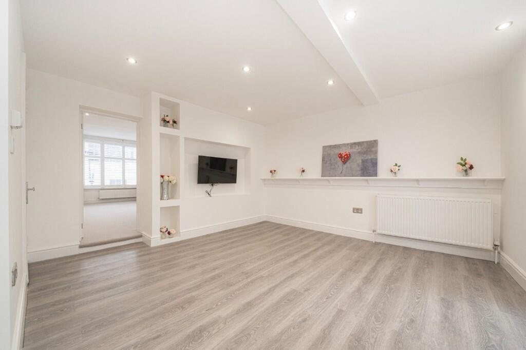 Thames Street, Sunbury-On-Thames, Surrey, TW16 – pohled 4