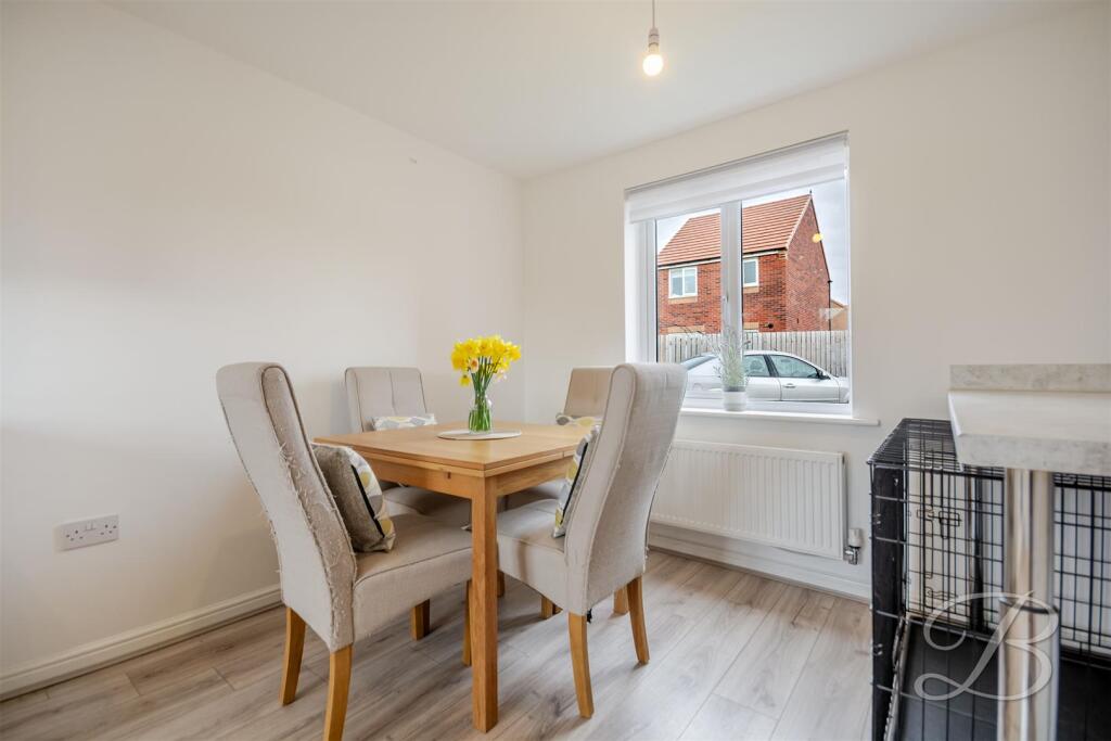David Avenue, Bilsthorpe, Newark - View 6