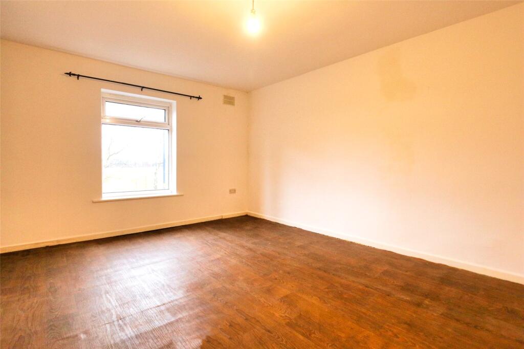 152 Two Trees Lane photo 3