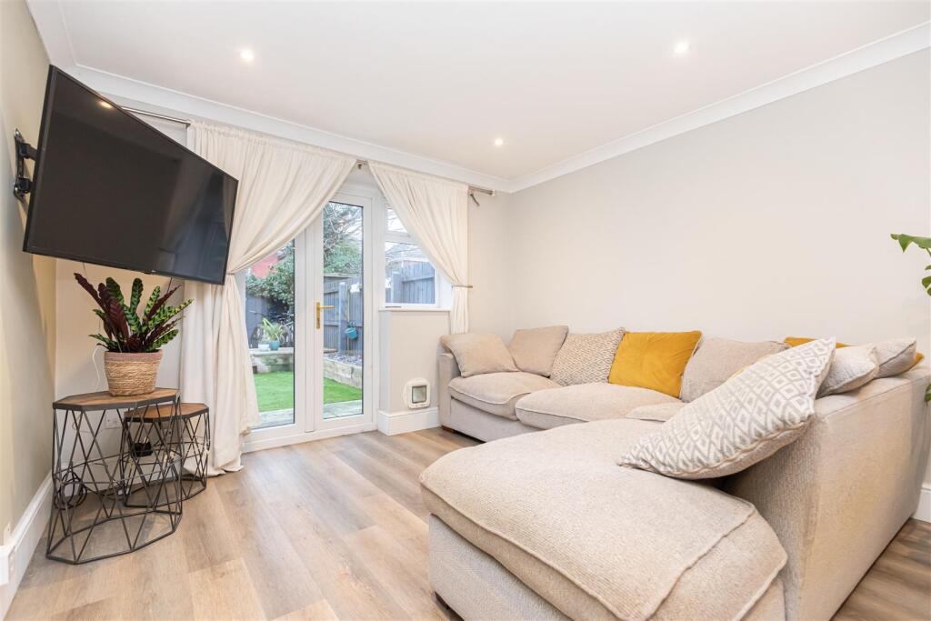 Wheaton Road, Bournemouth - View 3