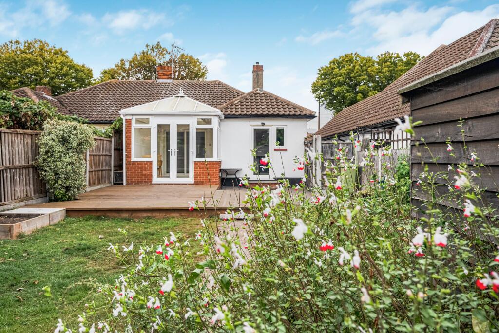 Eastwood Road North, Leigh-On-Sea, SS9 photo 3