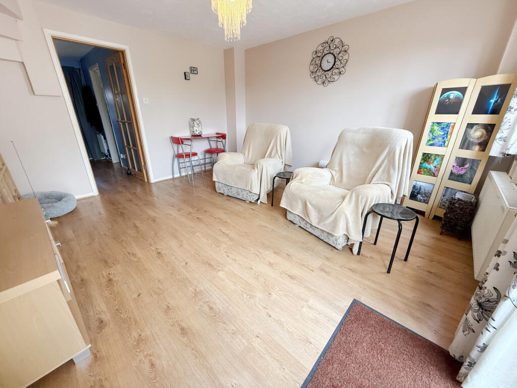 Viscount Close, Bournemouth, BH11 9 photo 5