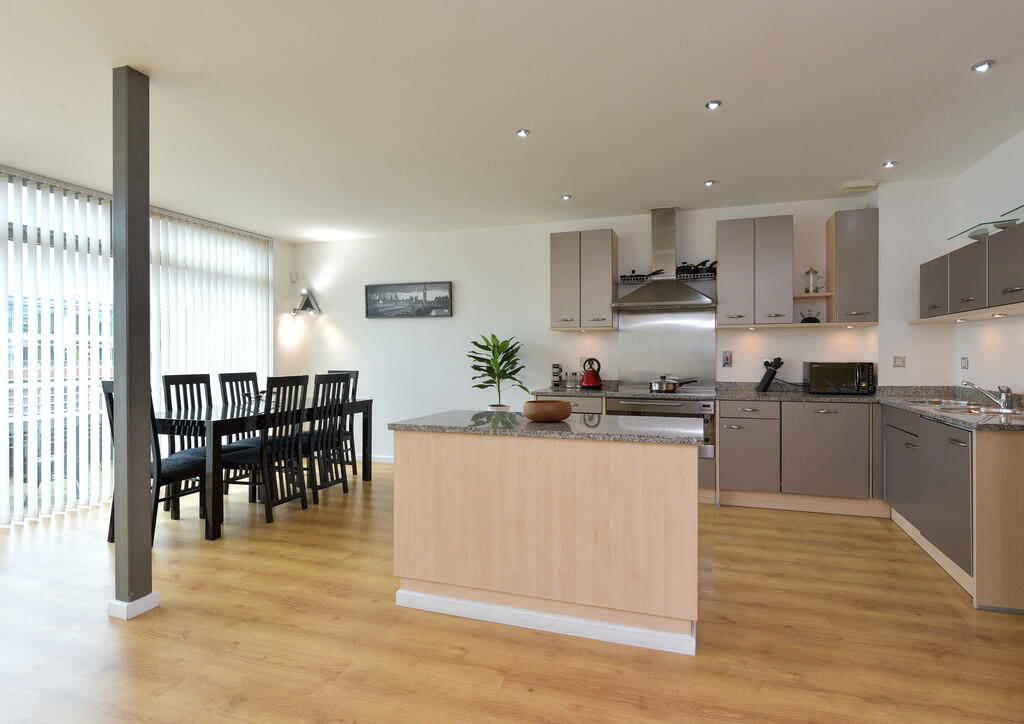 4 bedroom penthouse for rent
