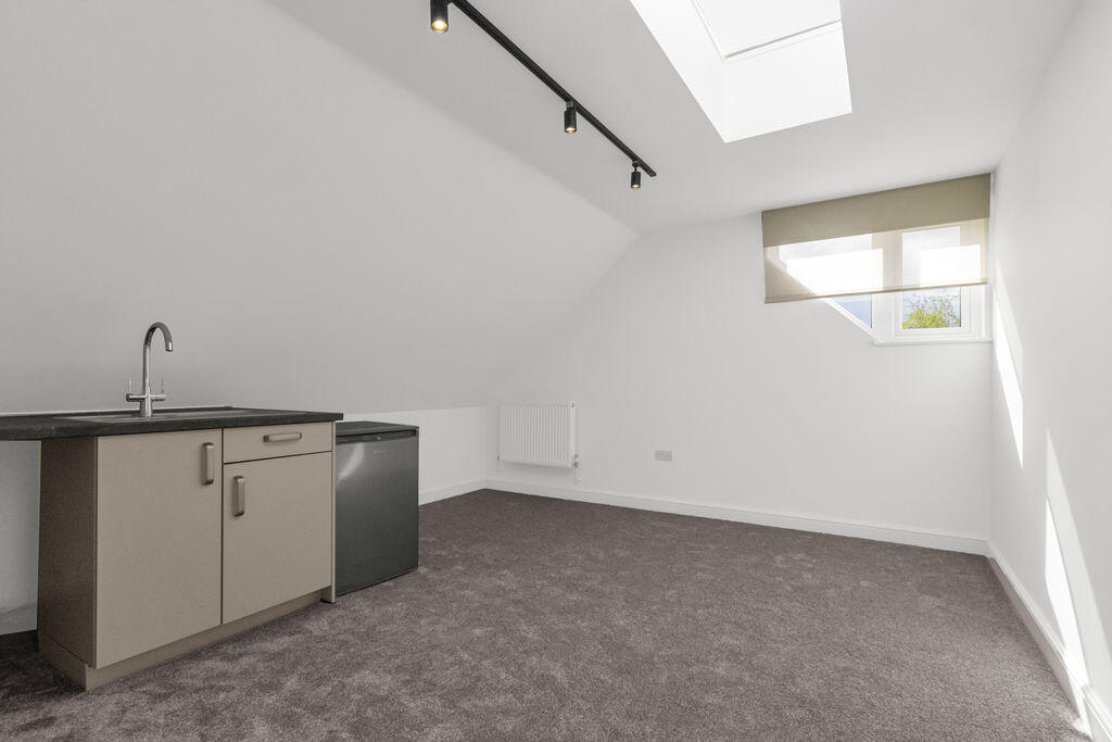 Main image of property: *** ALL BILLS ARE INCLUDED *** Barnet EN5