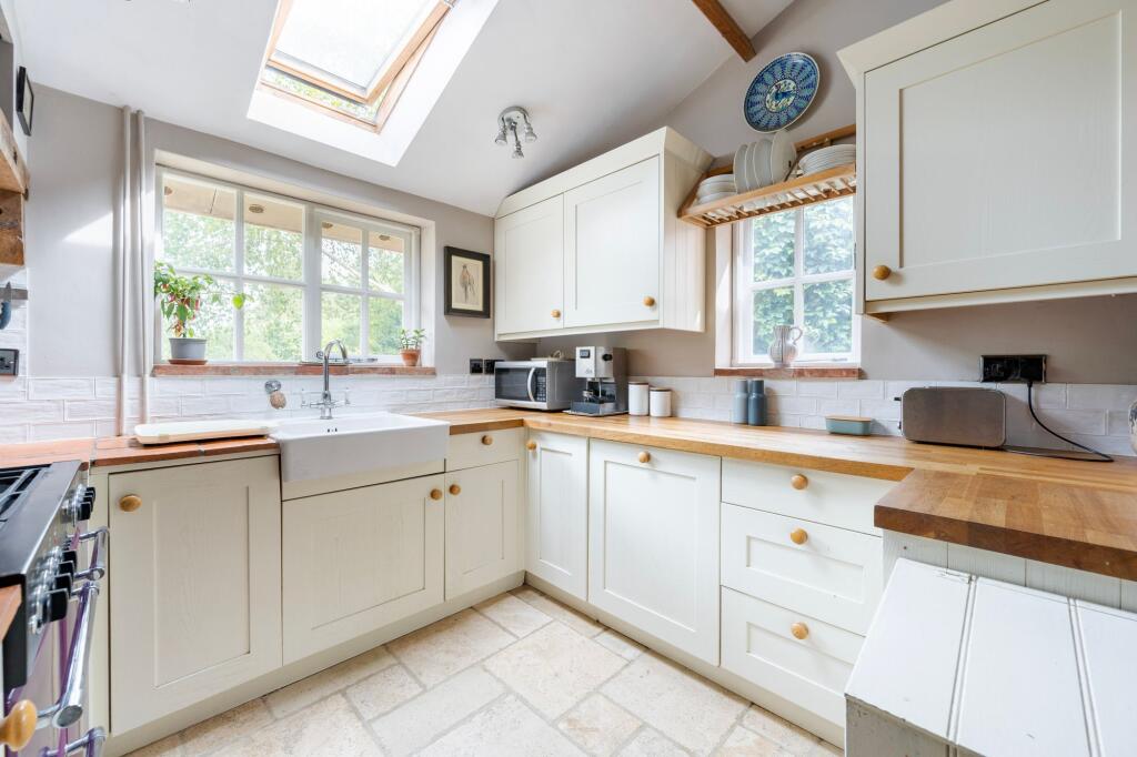 House in Ipswich - View 3