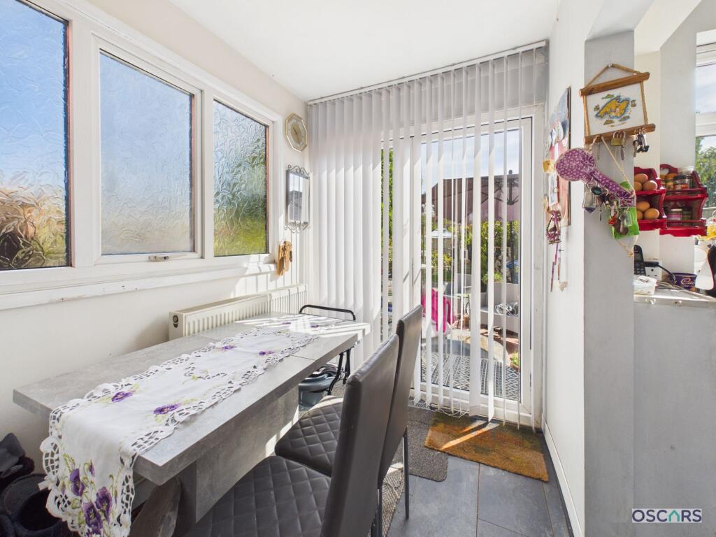 House in Hull - View 5