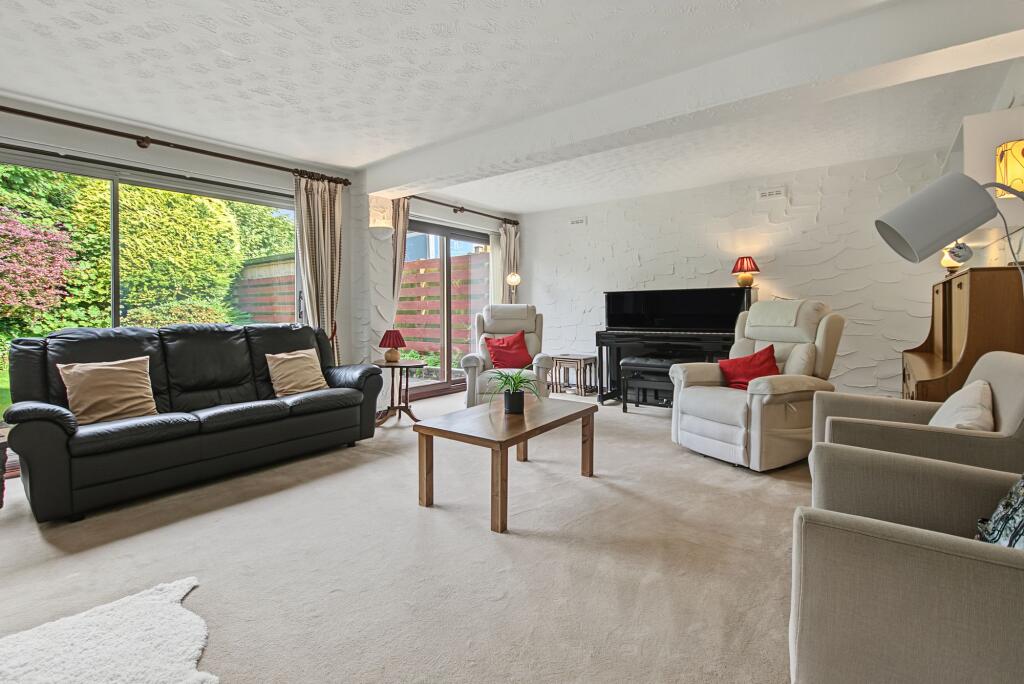 23 Woodlands Grove, Kilmarnock, KA3 1TY photo 3