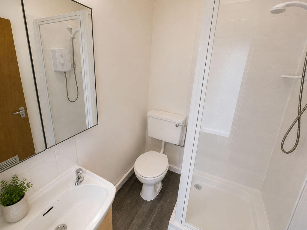 Apartment in Nottingham, Carrington - More