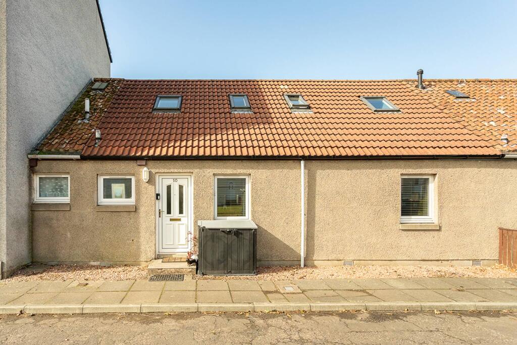 Main image of property: 10 Roselea Gardens, Ladybank, Cupar, KY15 7NW