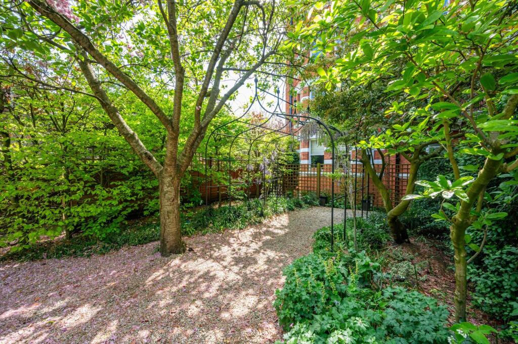 4 bedroom flat for rent