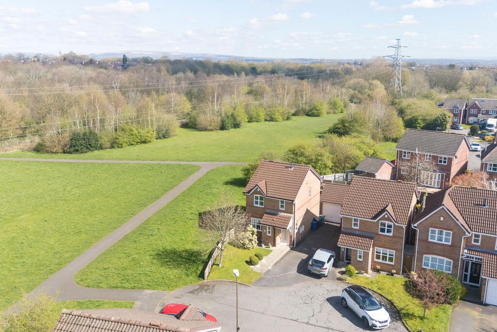 3-bed detached on 27, Naburn Drive, Orrell, WN5 8SB, £290,000