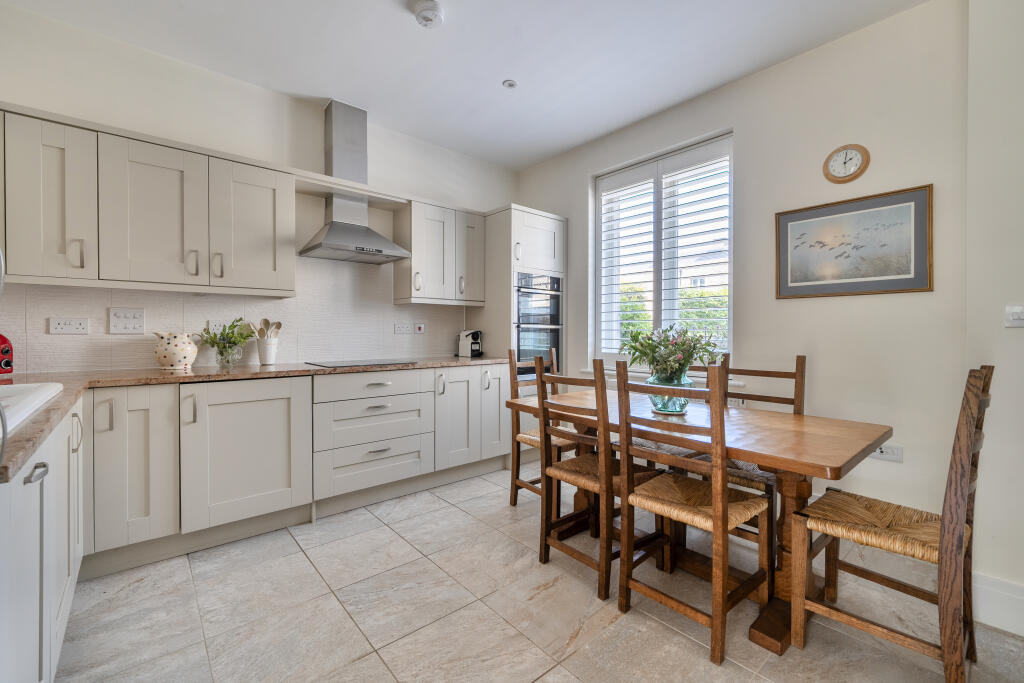 House in Chichester - View 3