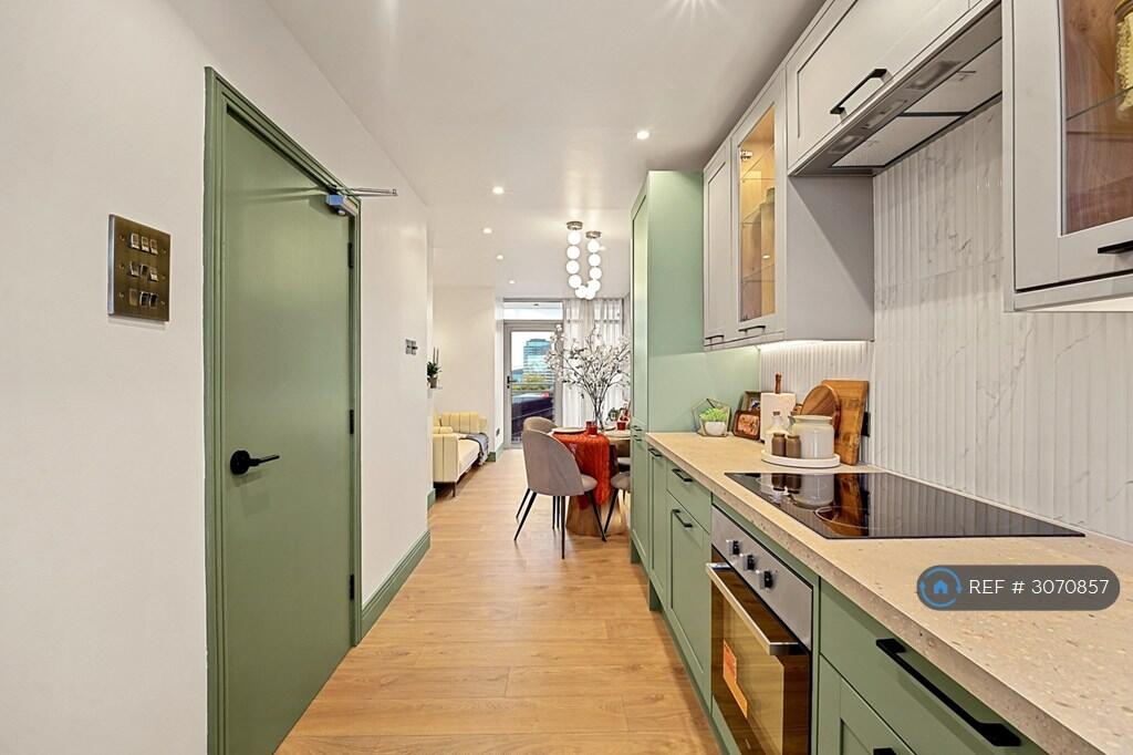 Apartment in London, Stratford - More
