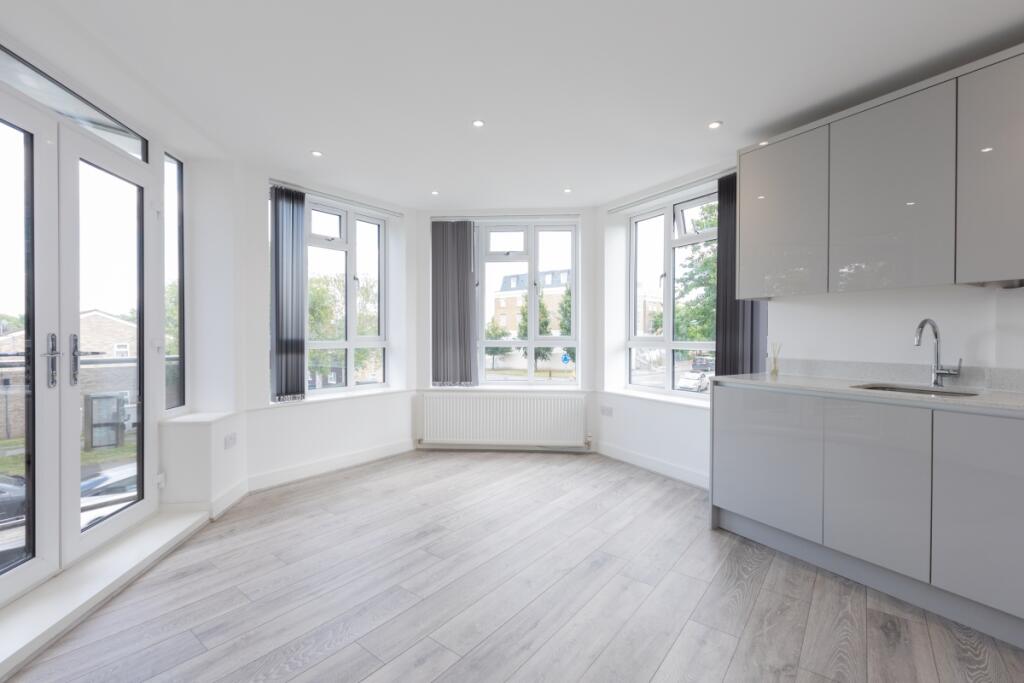 Main image of property: Cookham Road Maidenhead SL6