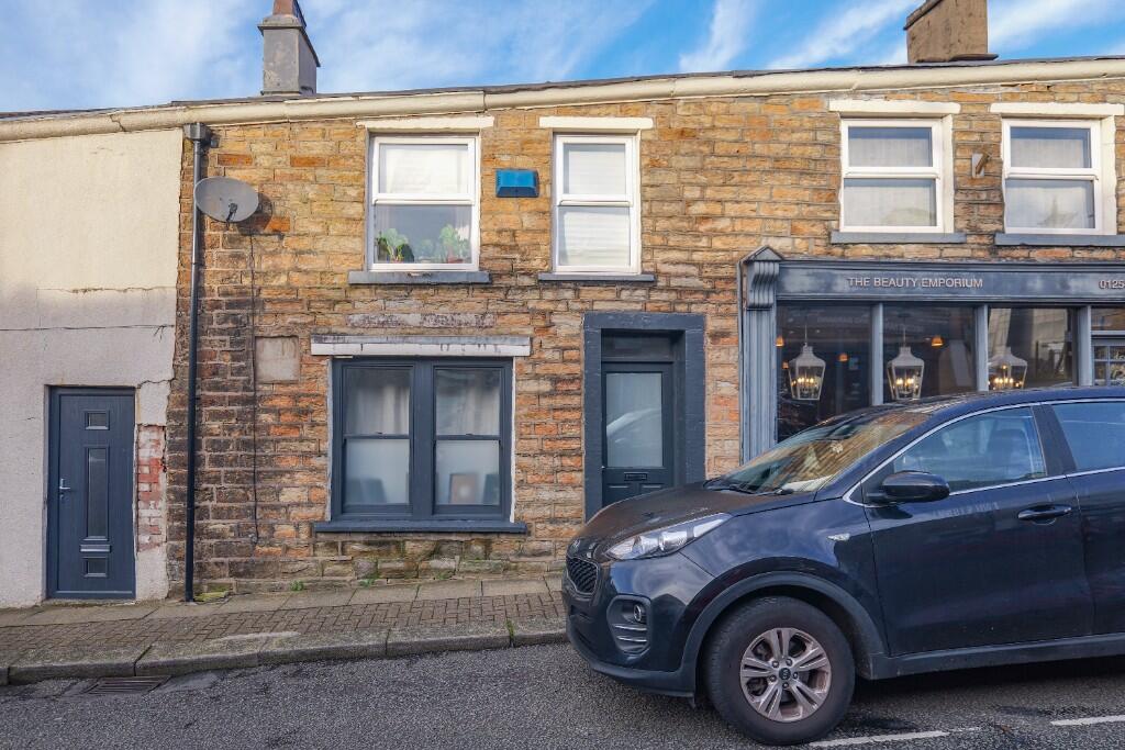 2-bed flat on Warner Street, Accrington, BB5, £82,000