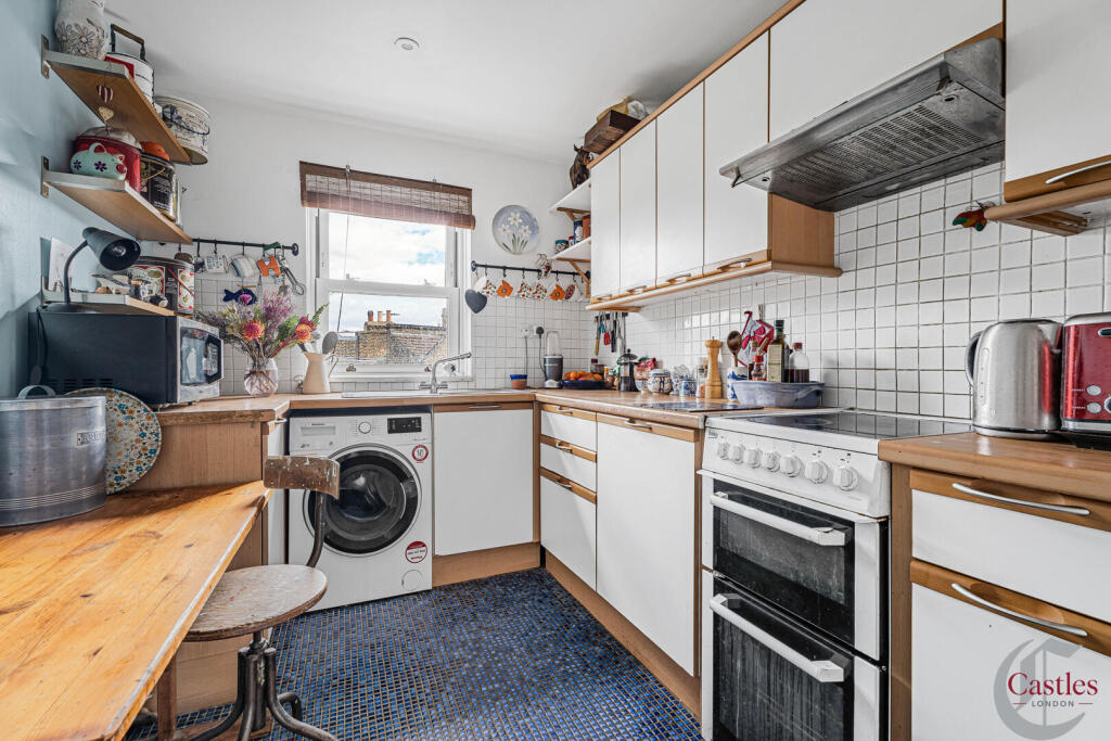 Apartment in London, Victoria Park Village, Hackney - View 4