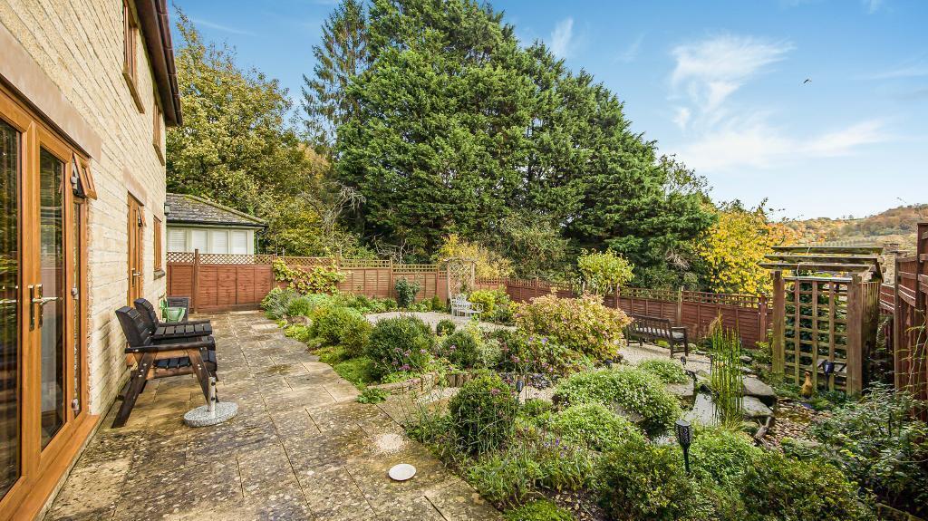 Weavers Drive, Uley, Dursley, GL11 5TL photo 3