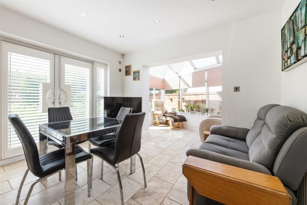 House in Solihull, Ulverley Green - View 5