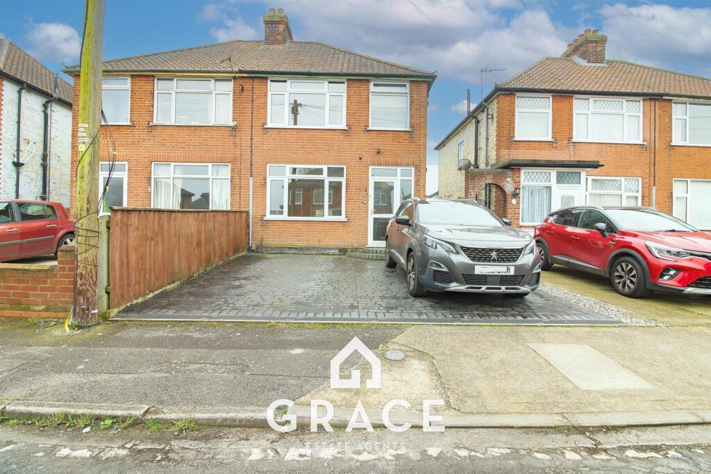 Main image of property: Clarence Road, Ipswich