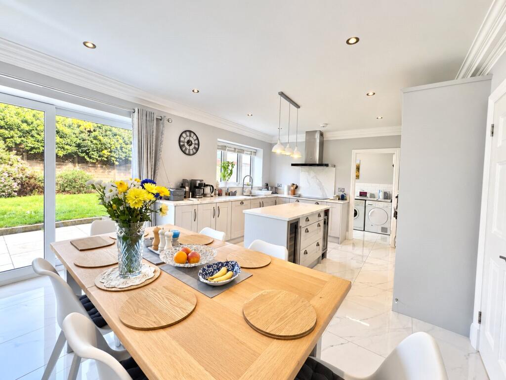House in West Kirby, Grange - View 4