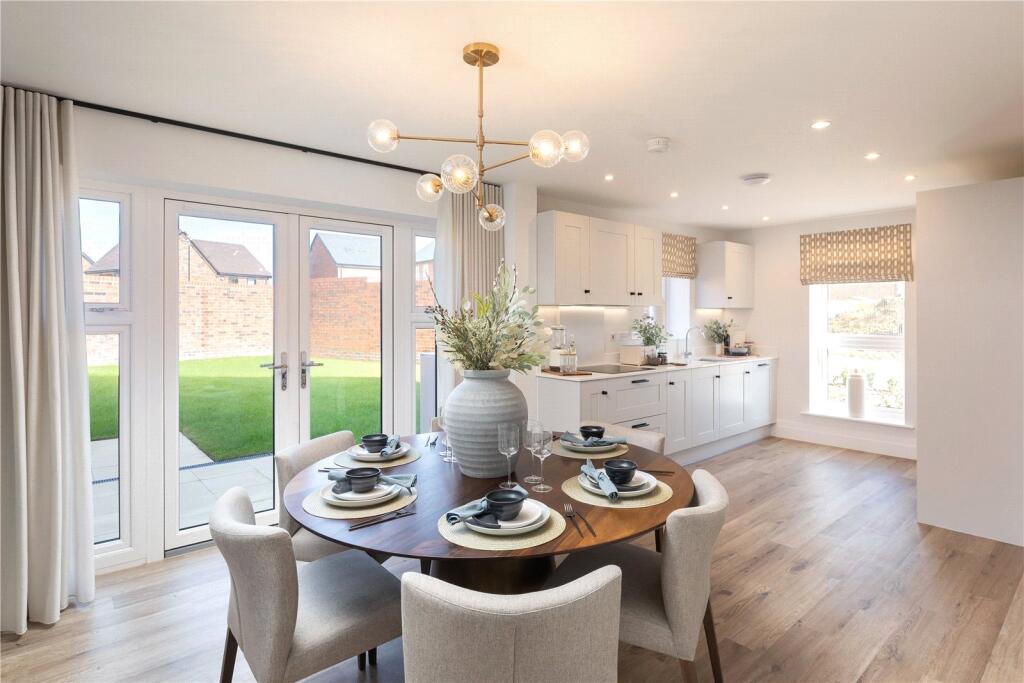 House in Gloucester - View 4