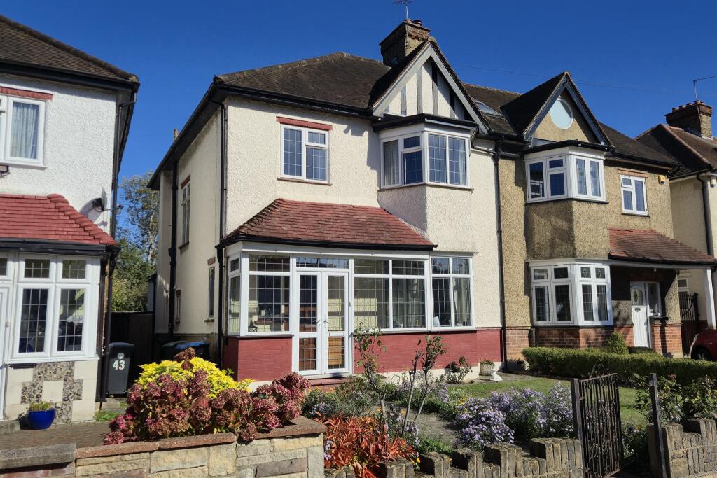 4-bed semi-detached on Park Crescent, Enfield, £700,000