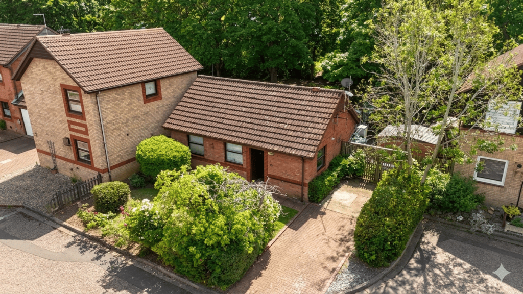 2-bed detached on Hazel Croft, Werrington, Peterborough, PE4, £220,000