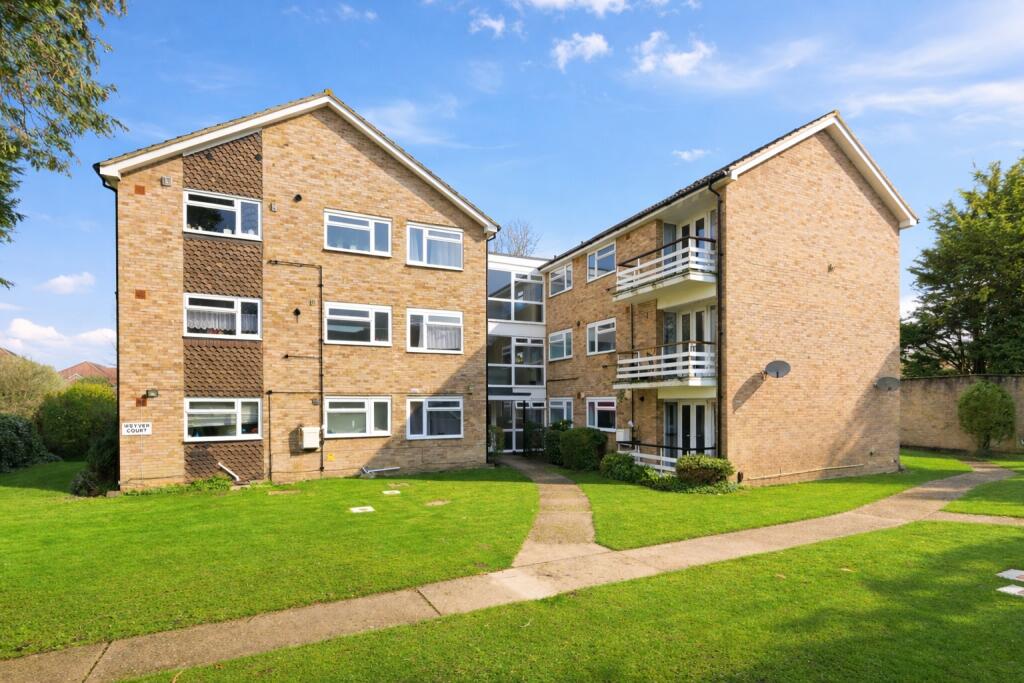 Main image of property: Avenue Road, St. Albans, Hertfordshire, AL1