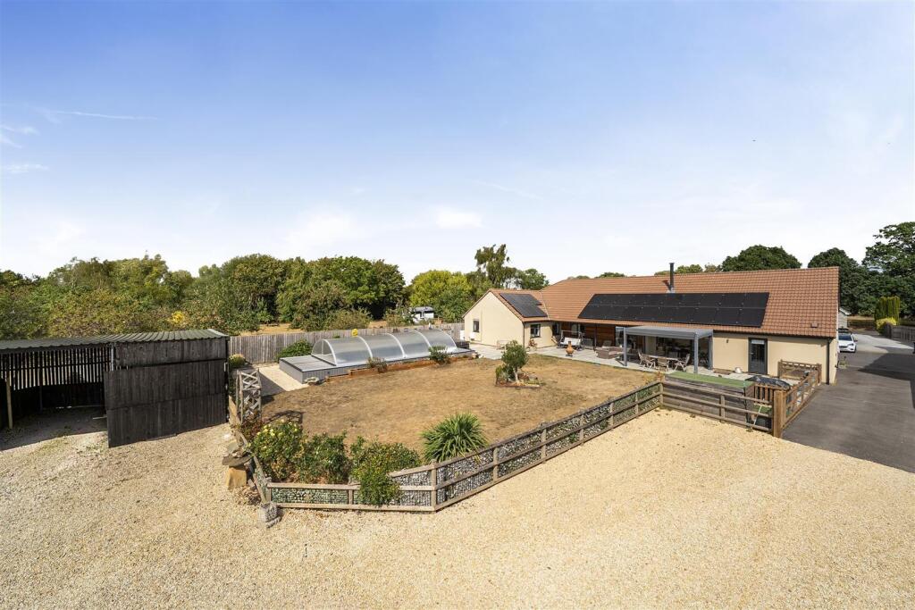 House in Bath, Yeovilton and District - View 2