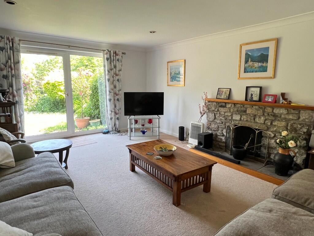 Redwick Road, BS35 photo 4