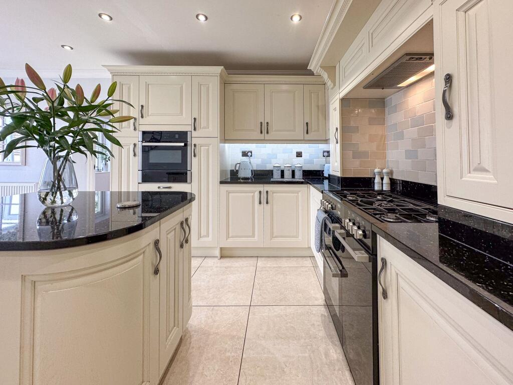 House in Durham, County Durham - More