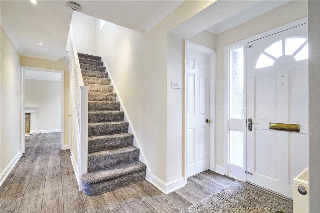 St. Helens Way, Leeds, West Yorkshire, LS16 photo 2