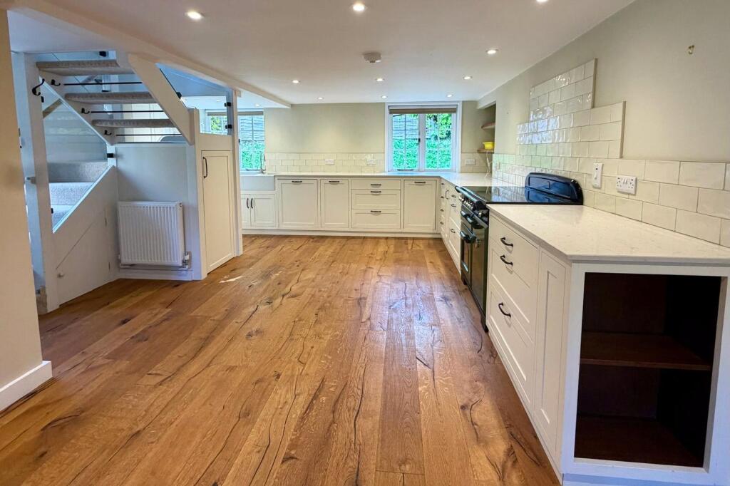 House in Portsmouth - View 3