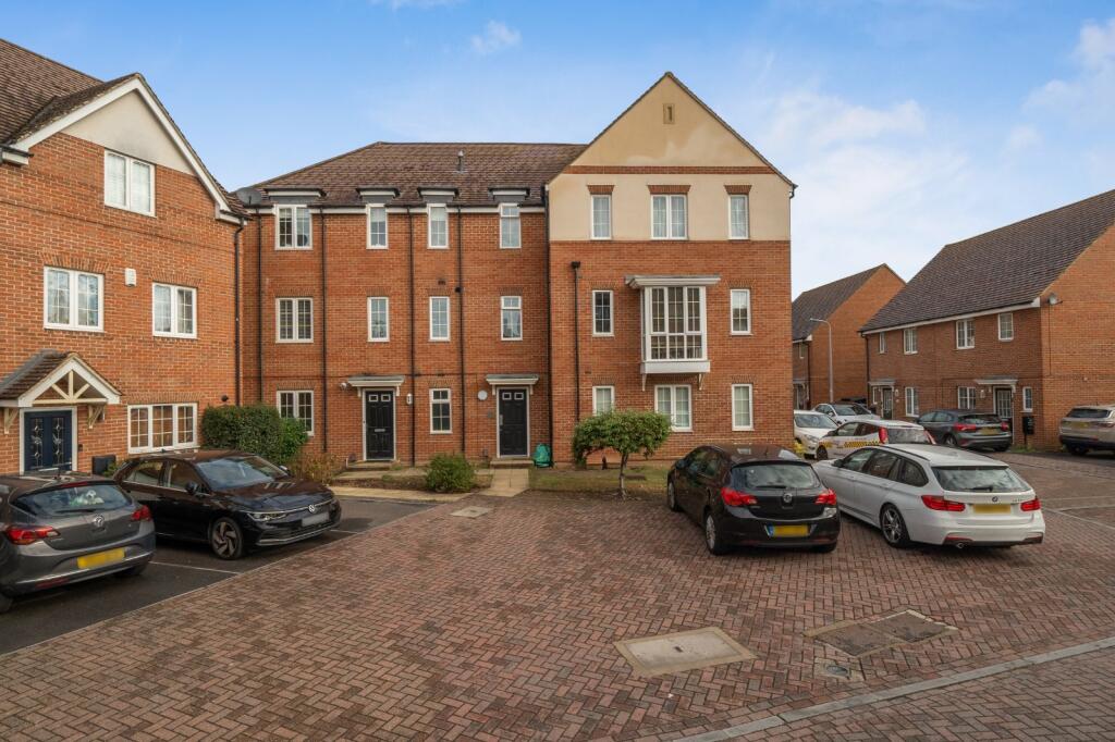 Main image of property: School Drive, Woodley, Reading, RG5
