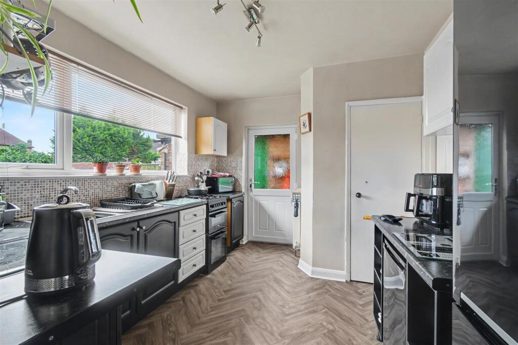 House in Nottingham - View 3